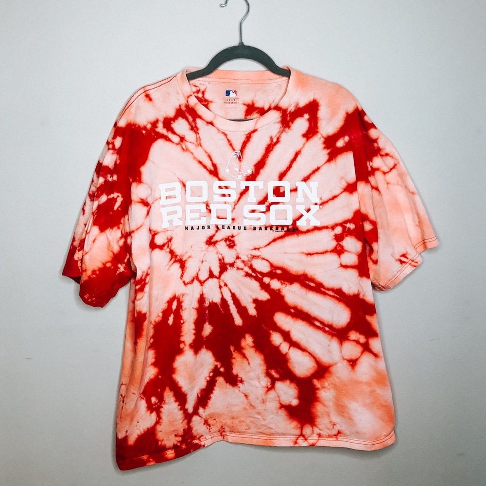 Boston Red Sox Bleached Baseball Tee